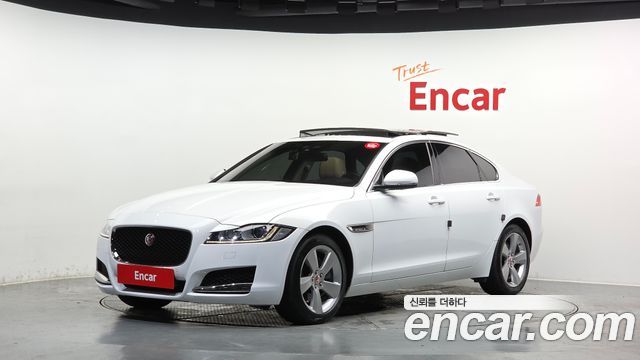 Jaguar XF — exterior