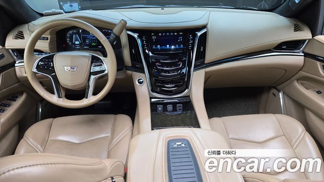 Cadillac Escalade — interior