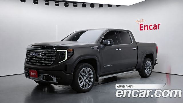 GMC Sierra — exterior