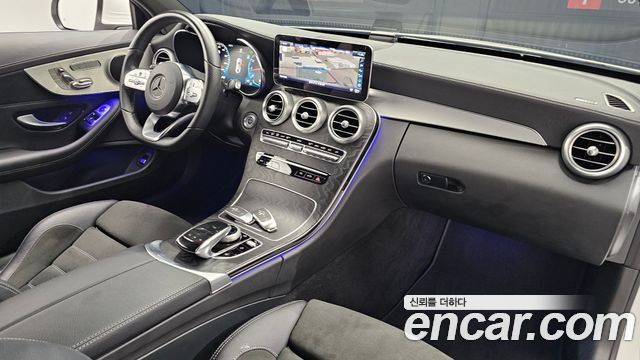 Mercedes-Benz C-Class — interior