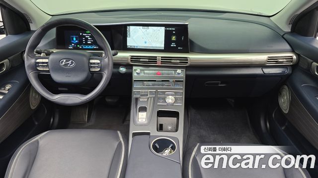 Hyundai Nexo — interior