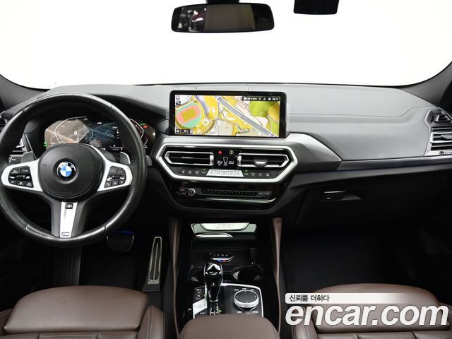 BMW X4 — interior