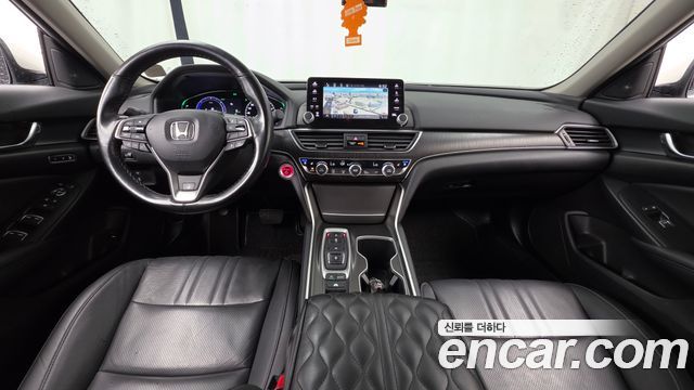 Honda Accord — interior