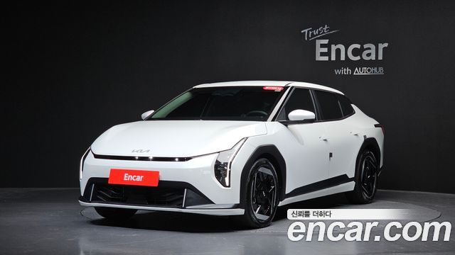 Kia EV4 — exterior