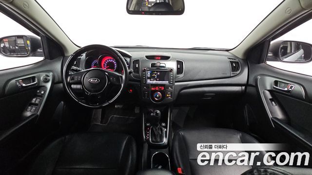 Kia Forte — interior