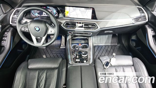 BMW X5 — interior