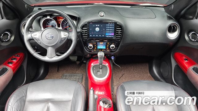 Nissan Juke — interior