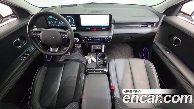 Hyundai IONIQ 5 — interior