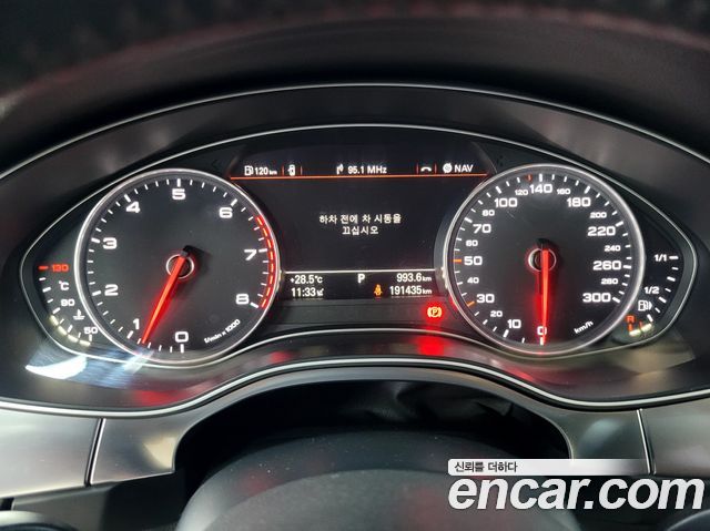 Audi A7 — interior