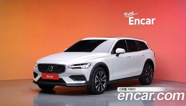 Volvo V60 — exterior