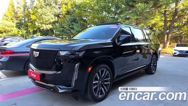 Cadillac Escalade — exterior