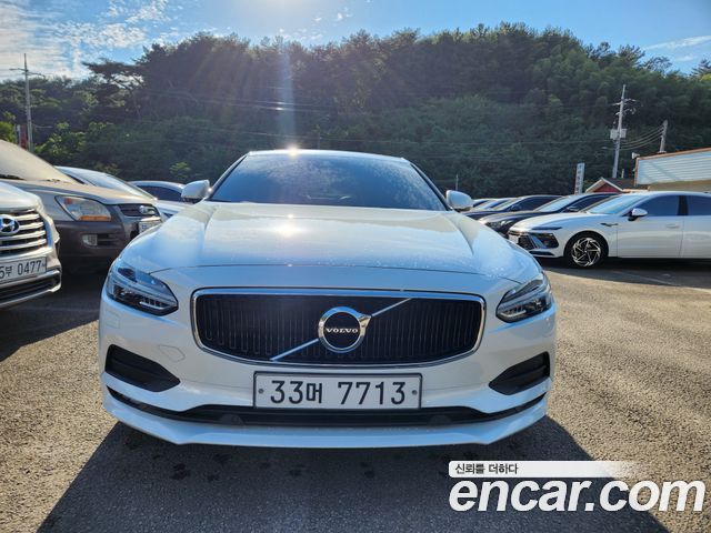 Volvo S90 — exterior