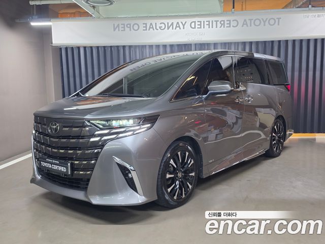 Toyota Alphard — exterior
