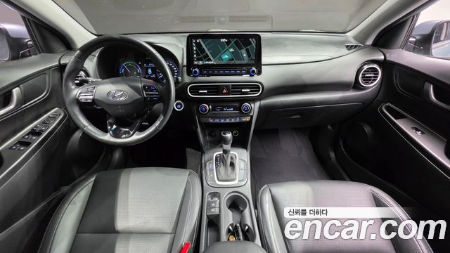 Hyundai Kona — interior