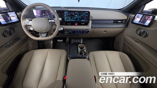 Hyundai IONIQ 5 — interior