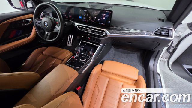 BMW M2 — interior