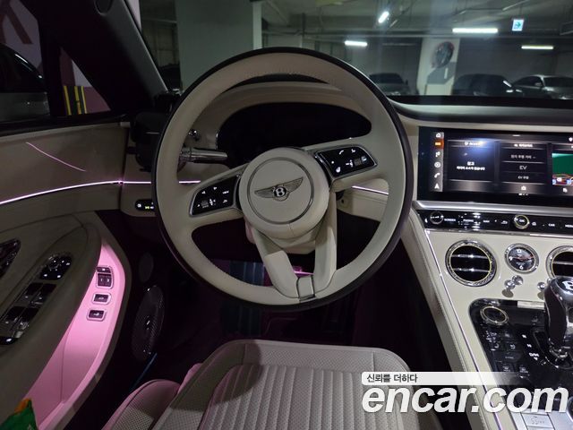 Bentley Continental — interior