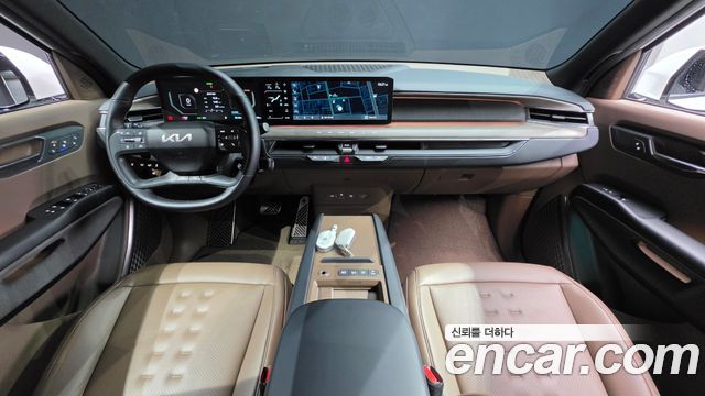 Kia EV9 — interior