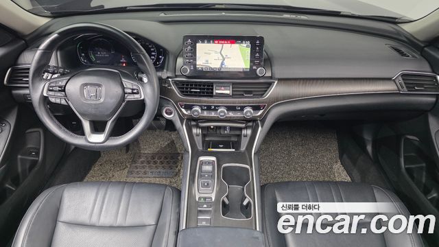 Honda Accord — interior