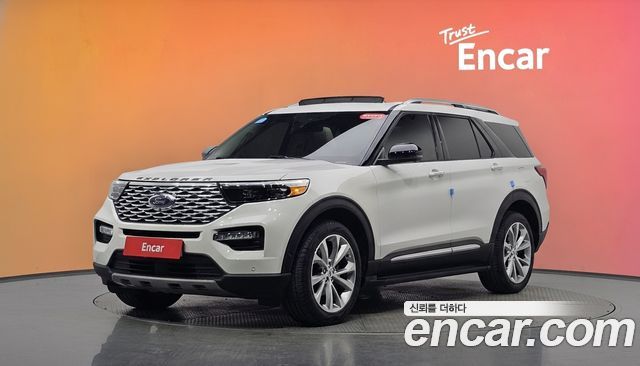 Ford Explorer — exterior