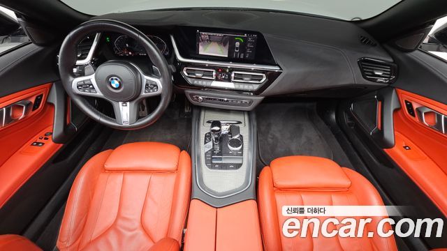 BMW Z4 — interior