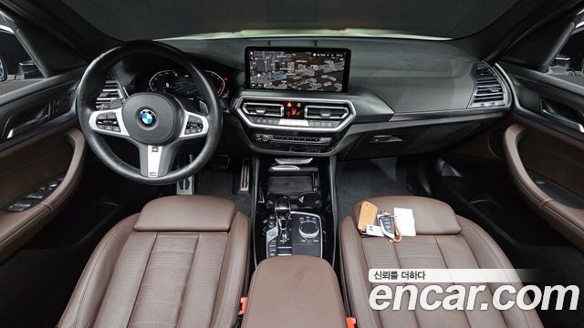 BMW X3 — interior