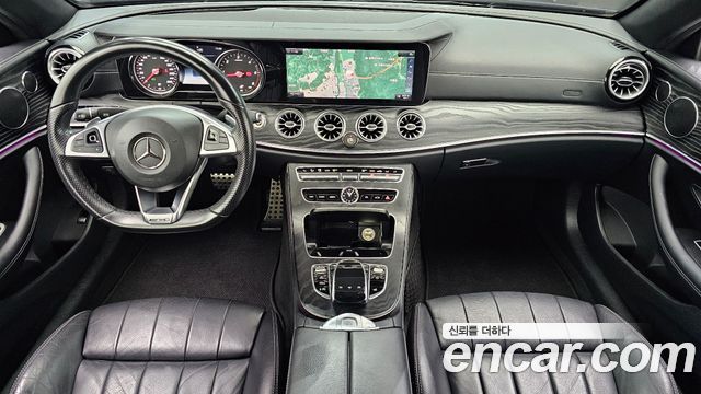 Mercedes-Benz E-Class — interior