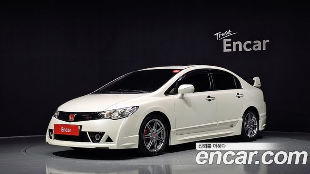 Honda Civic — exterior