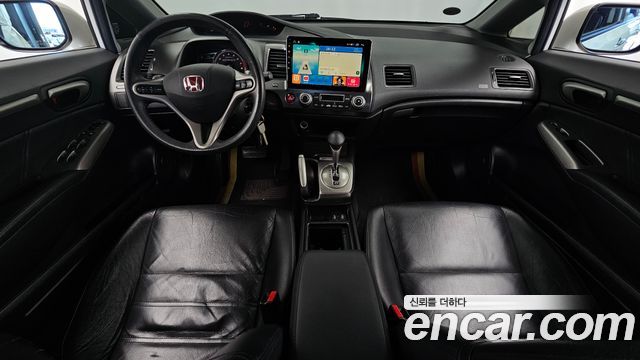 Honda Civic — interior