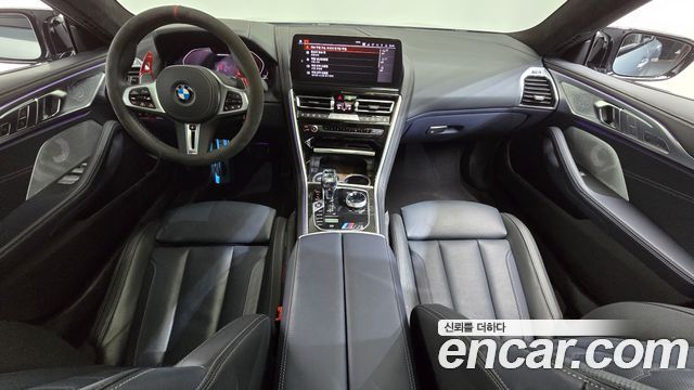 BMW 8 Series — interior