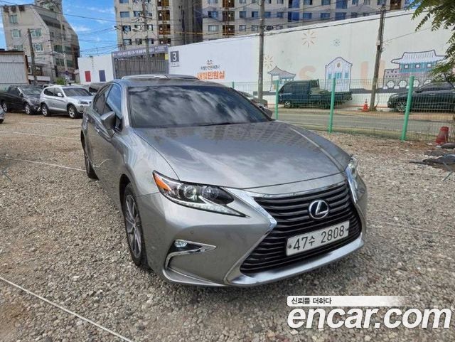 Lexus ES — exterior