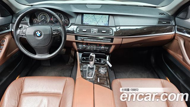 BMW 5 Series — interior