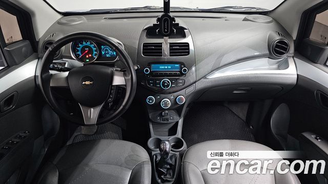 Chevrolet Korea Spark — interior