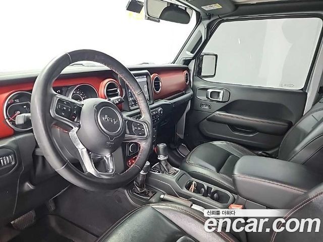 Jeep Wrangler — interior