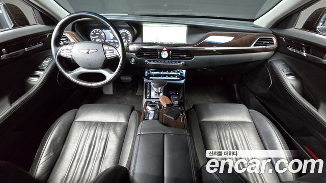 Genesis EQ900 — interior