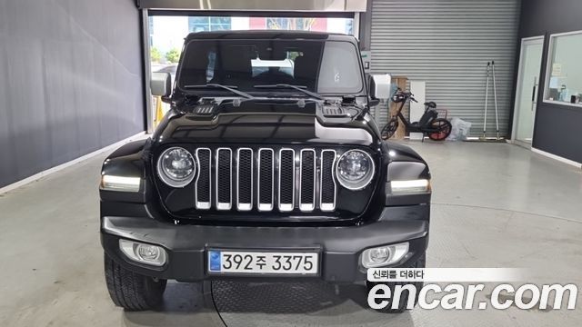 Jeep Wrangler — exterior