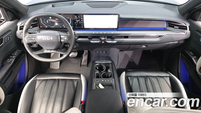 Kia EV9 — interior