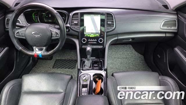 Renault Korea SM6 — interior