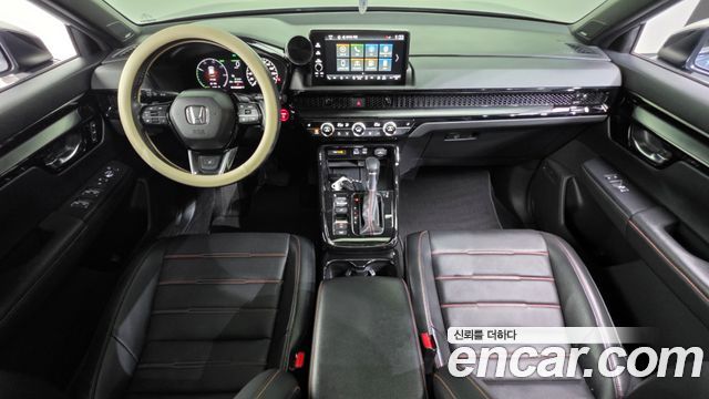 Honda CR-V — interior