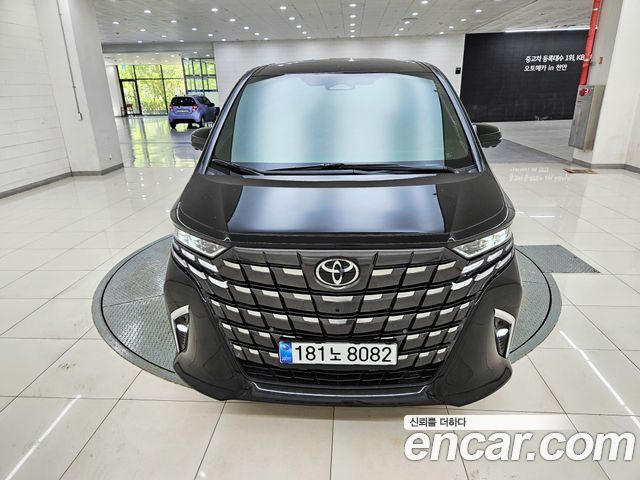 Toyota Alphard — exterior
