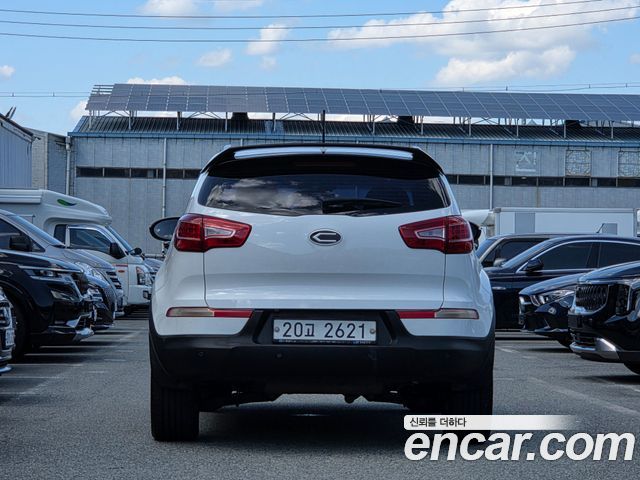Kia Sportage — interior