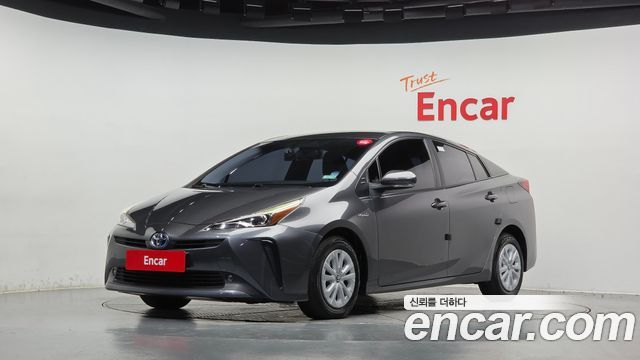 Toyota Prius — exterior
