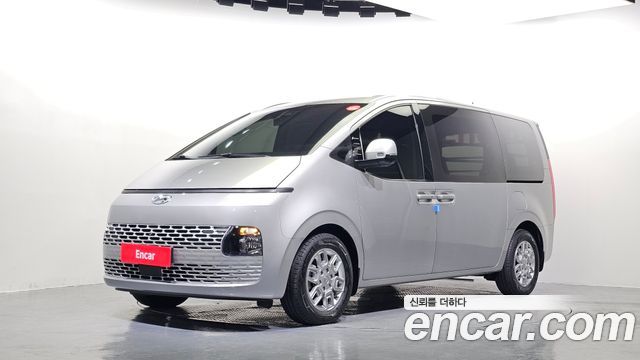Hyundai Staria