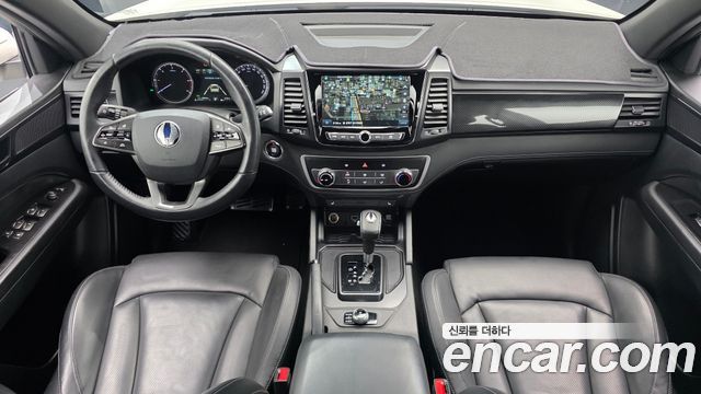 KG Mobility Rexton — interior