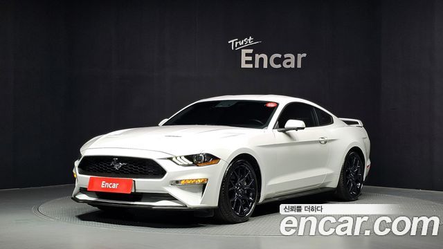 Ford Mustang — exterior