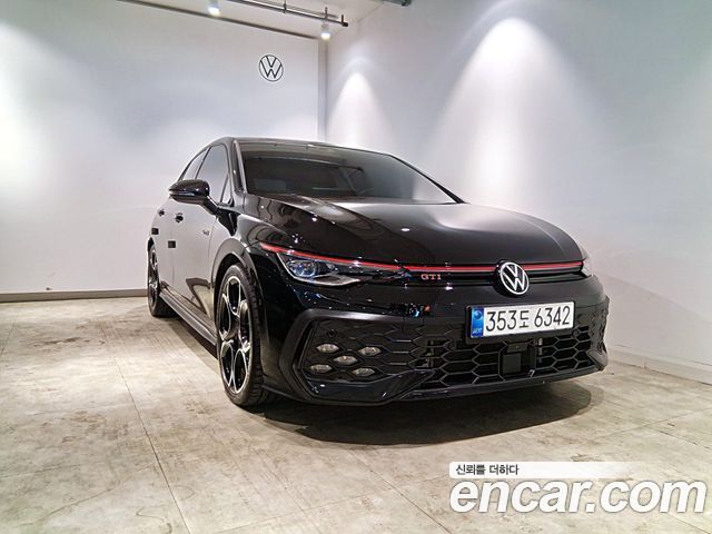 Volkswagen Golf — exterior