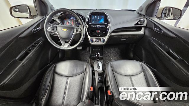 Chevrolet Korea Spark — interior