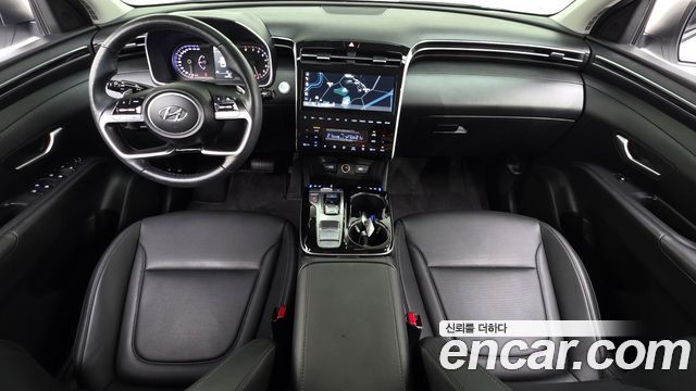 Hyundai Tucson — interior
