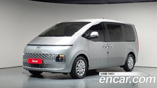 Hyundai Staria