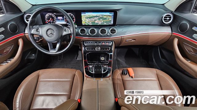 Mercedes-Benz E-Class — interior